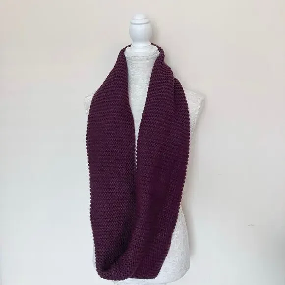 Plum knit Infinity Scarf - Picture 2 of 5